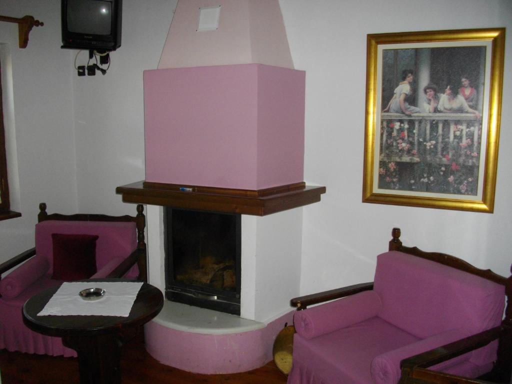 Mansion Theodora Hotel Makrinitsa Quarto foto